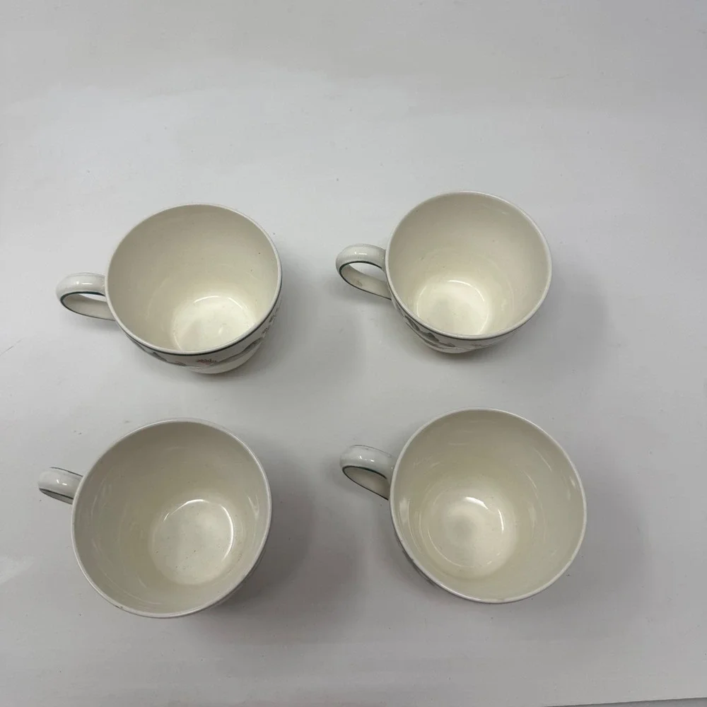 Wedgwood of Etruria Barlaston Surrey Teacups Set of 4 Floral Botanical